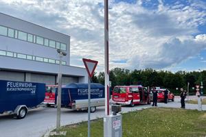 103 Feuerwehrleute aus Niederösterreich sind am 15. Juli 2021 mit 16 Fahrzeugen und 26 Booten nach Belgien aufgebrochen.