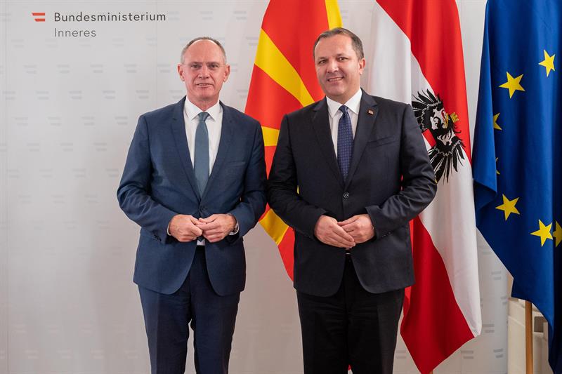 Innenminister Gerhard Karner und der nordmazedonische Innenminister Oliver Spasovski.